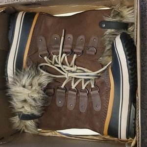 Sorel snow boots